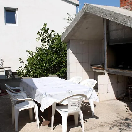 Apartman By The Sea Necujam, Solta - 5162