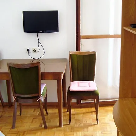 Apartman By The Sea Necujam, Solta - 5162 Stomorska
